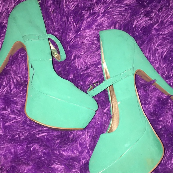 Teal Platforms - Picture 4 of 5